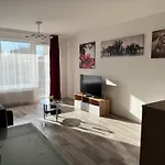Appartement Spacious 2br With Balcony In - Comfort & Style Prague