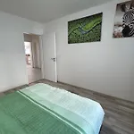 Spacious 2br With Balcony In - Comfort & Style Apartment
