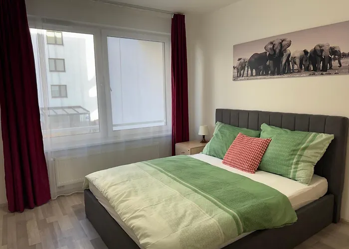 Apartament Spacious 2br With Balcony In - Comfort & Style