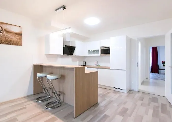 Spacious 2br With Balcony In - Comfort & Style Apartment