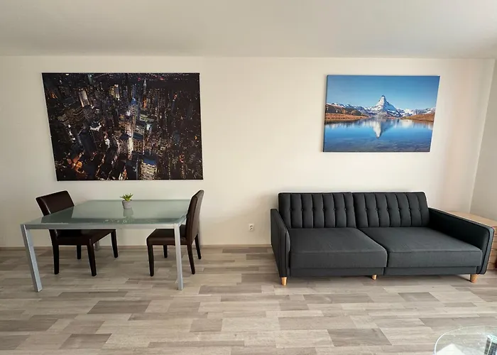 Spacious 2br With Balcony In - Comfort & Style Apartament *