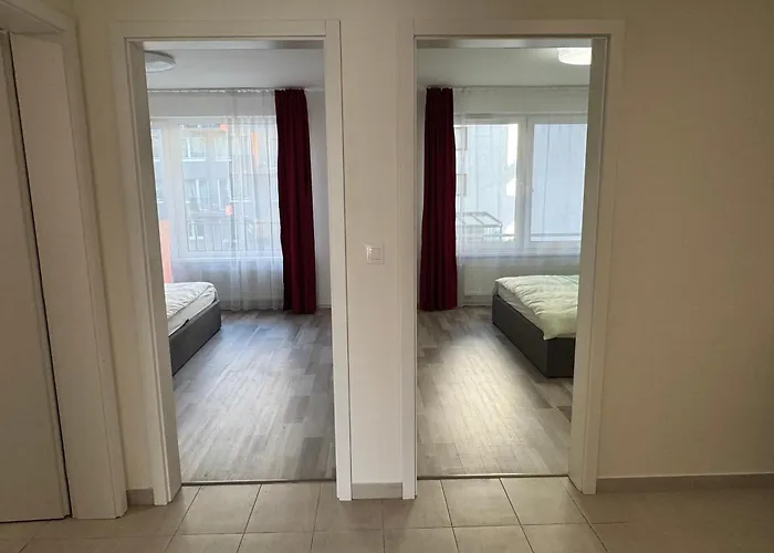 Lejlighed Spacious 2br With Balcony In - Comfort & Style