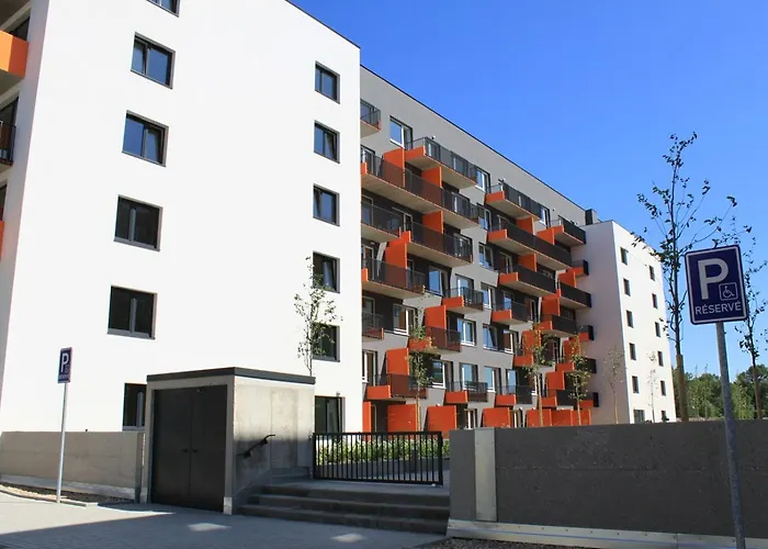 Spacious 2br With Balcony In - Comfort & Style Appartamento