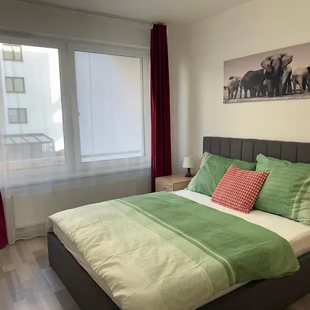 Lejlighed Spacious 2br With Balcony In - Comfort & Style